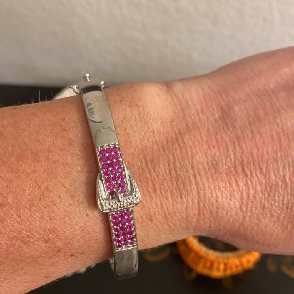 9 bracelets